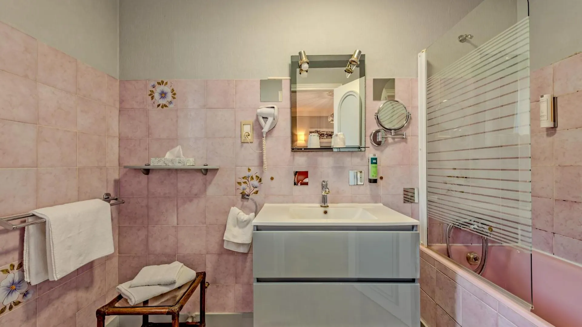 Logis Hotel De La Corniche Brest